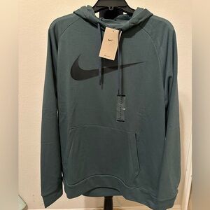 Nike Mens Therma Fit Swoosh Pullover
Hoodie Forest Green Sz: Medium. NWT